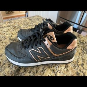 New balance 574 women 5.5 B black&Rose